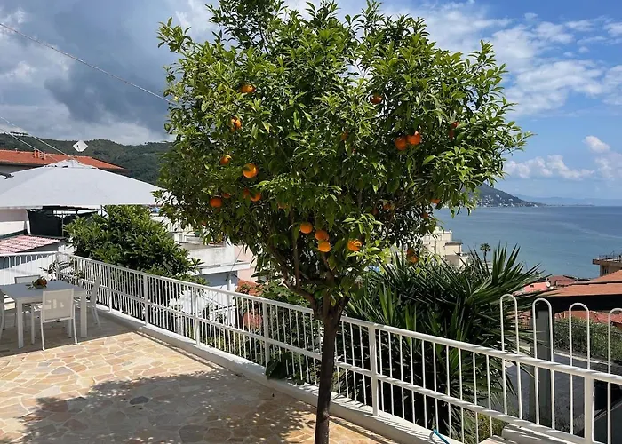 Calma E Relax In Laiugueglia, Mare E Tranquillità